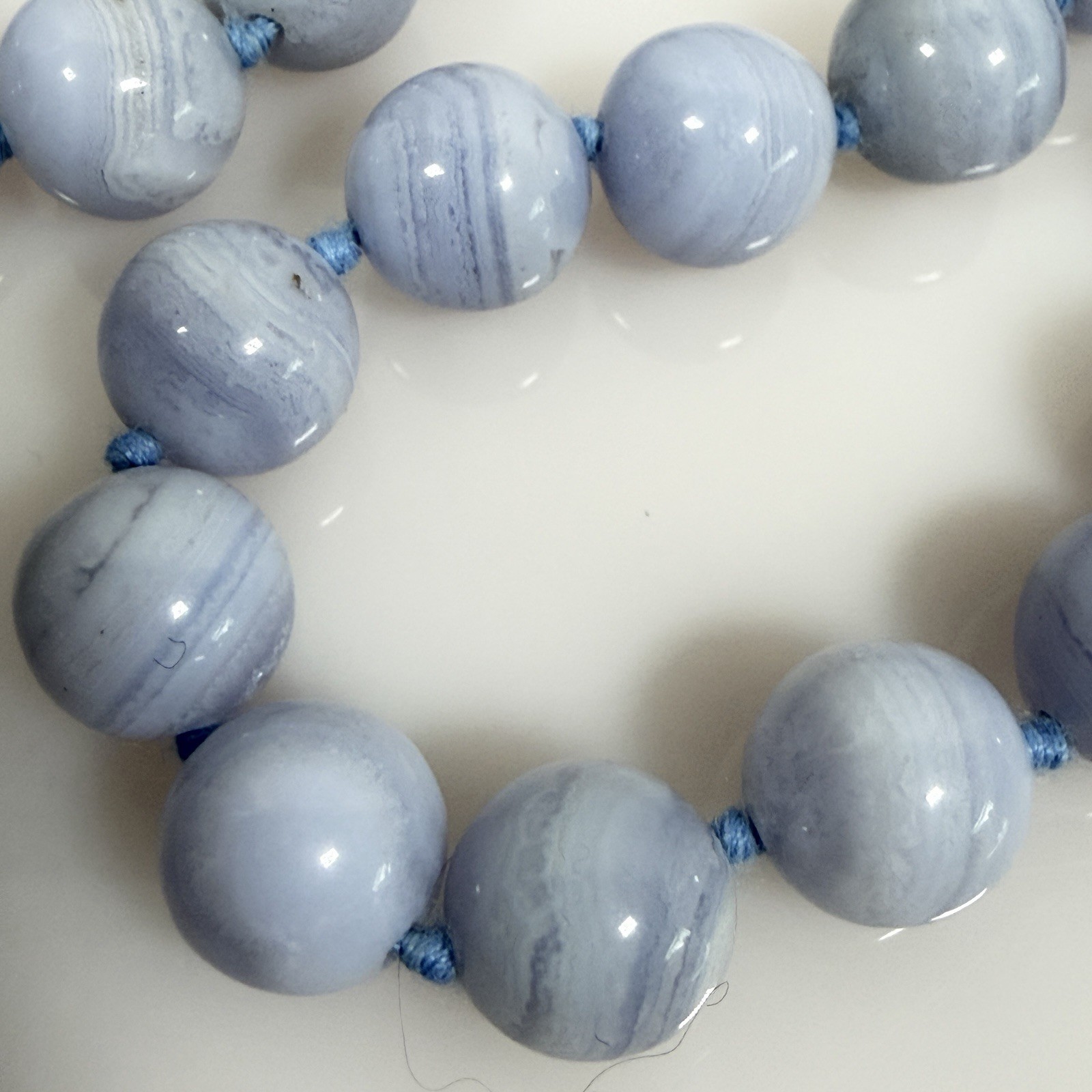 Vintage Blue Lace Agate Beaded Necklace 31″ Endless Strand Hand Knotted 9.7 mm