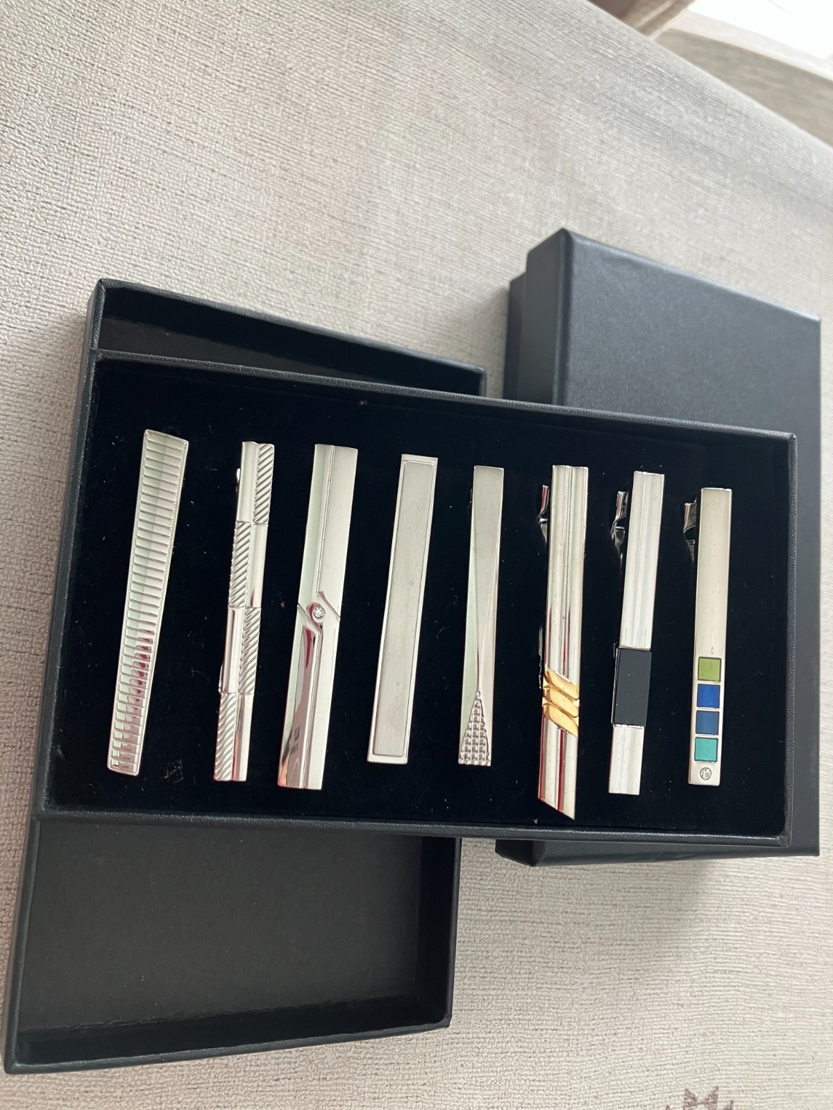 Men’s Silver Tone Tie Clips Set of 8 Classic & Modern Necktie Bars Nice Gift Box