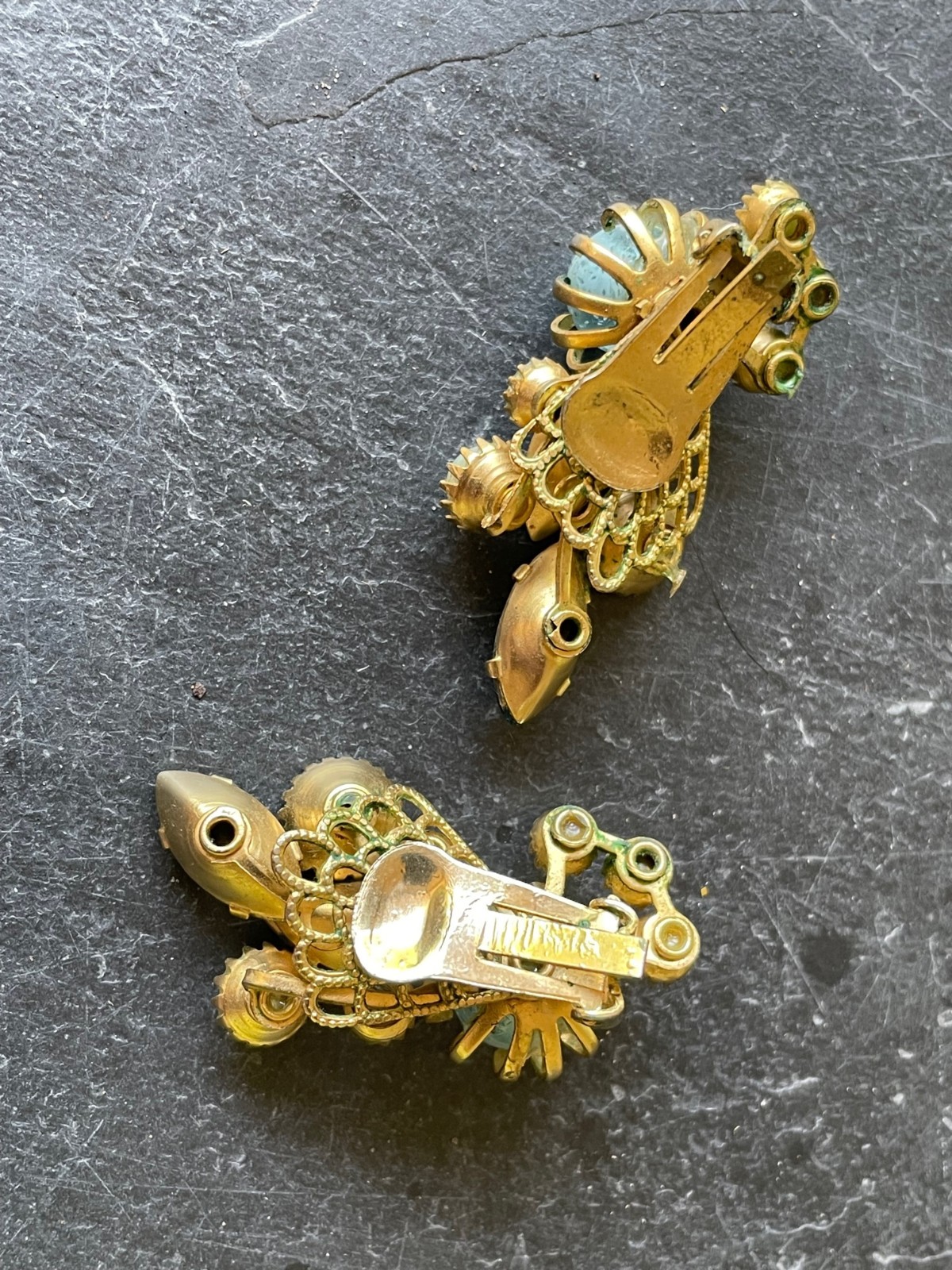Vtg Unsigned Designer Estate Aqua Blue Climber Clip Earrings Marquise Quality