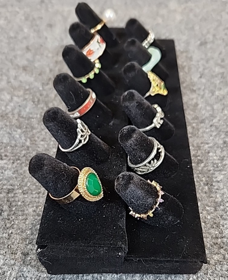 Jewelry 12 Asian Theme Rings Adjusts Sized Gold Silver Tones See Description#257
