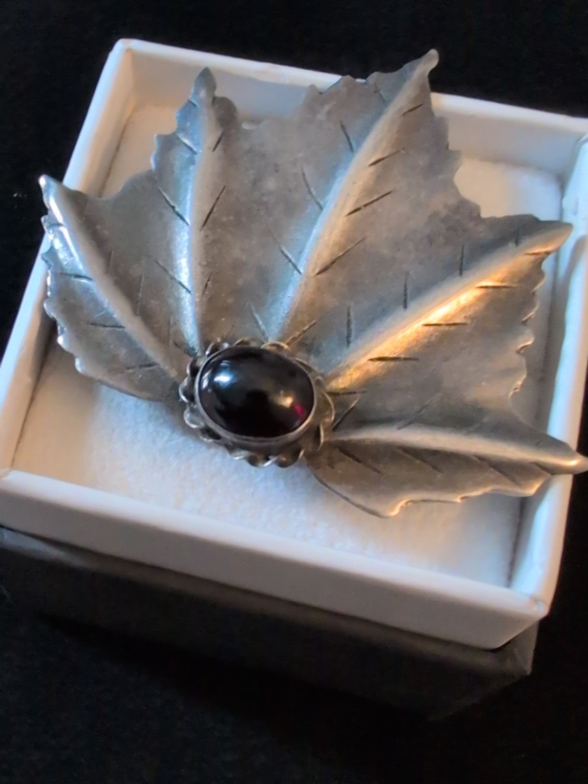 Heavy Canadian Maple Leaf Brooch Appx 5ct Pigeon Blood Rhodolite Garnet Cabochon