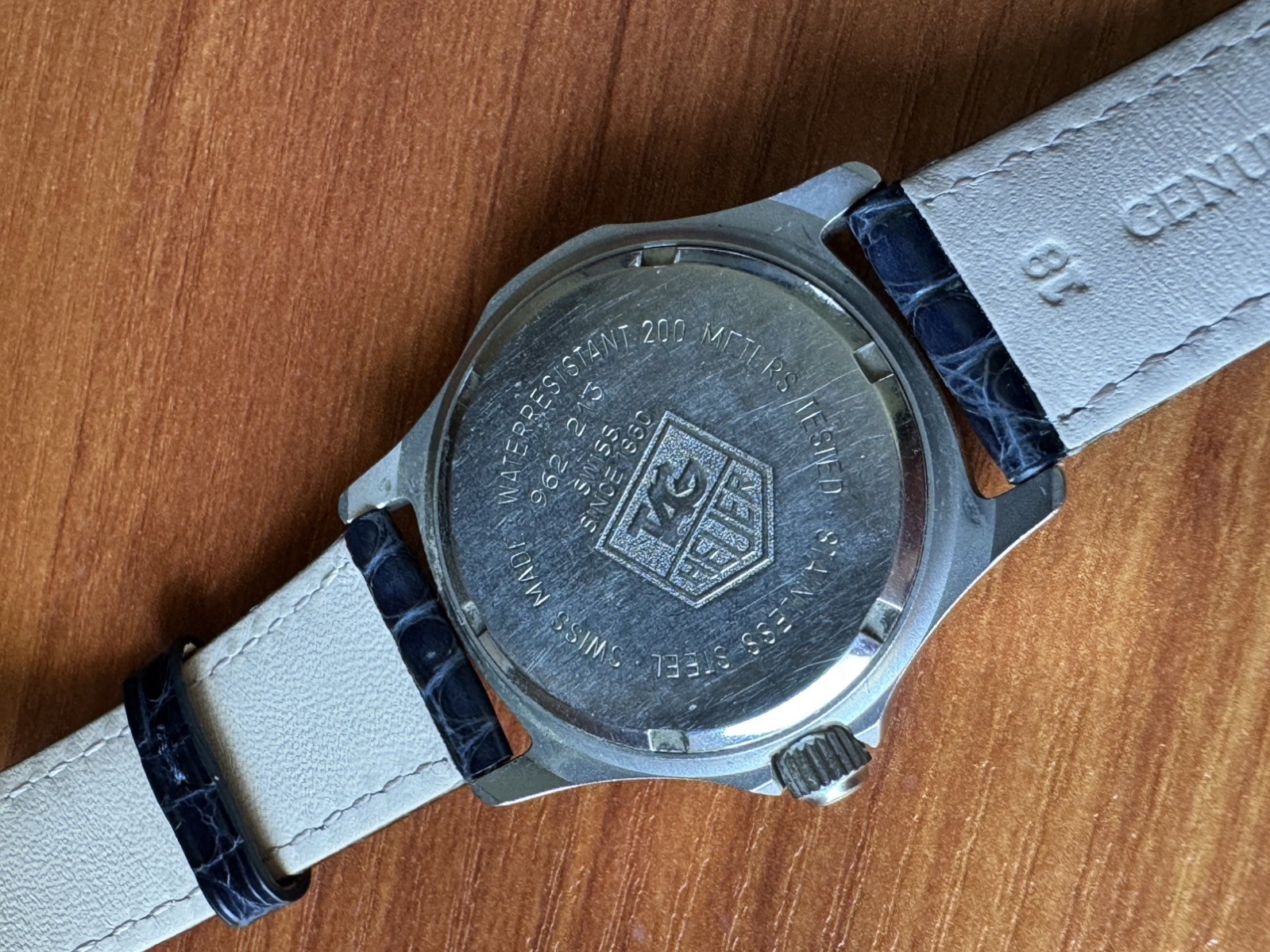 TAG Heuer 962.213 Professional 2000 34mm Silver Dial Quartz Mens Watch