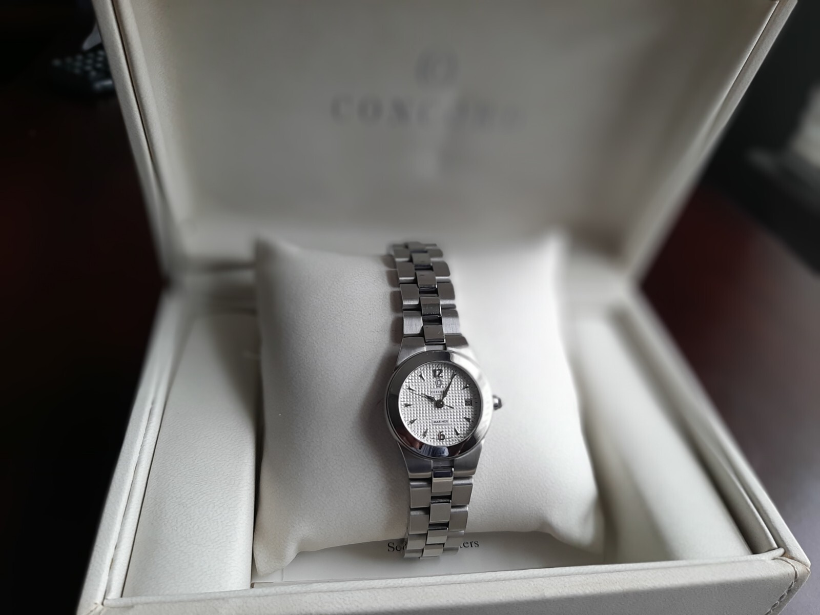 Concord Mariner White Dial Stainless Steel Quartz Swiss Watch Sapphire Crystal