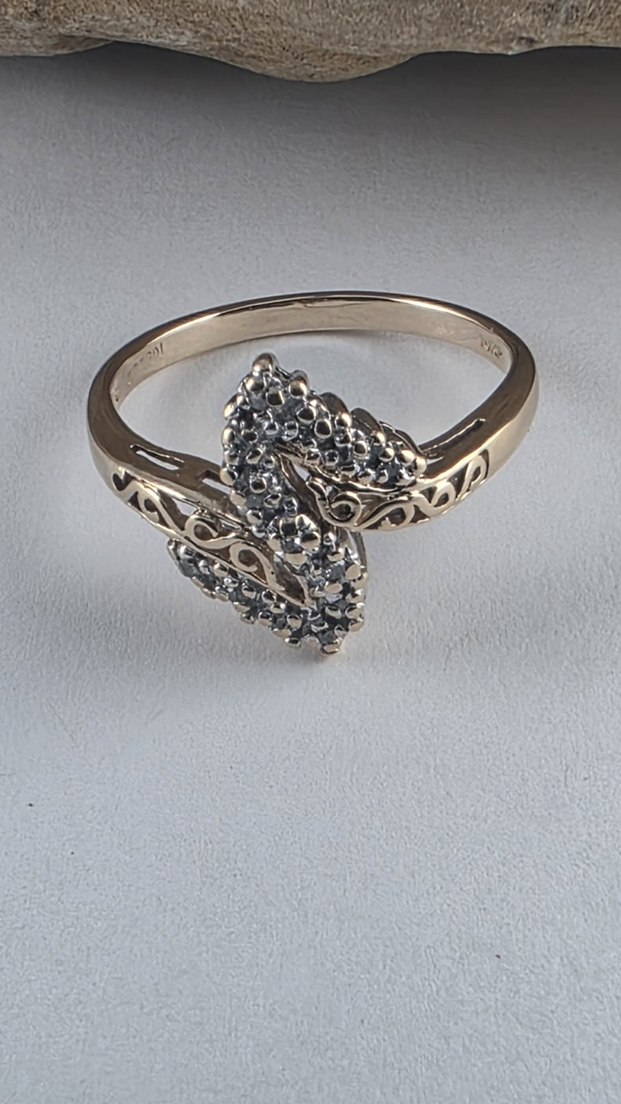 10K Yellow Gold Genuine Diamond Cluster Ring Size 7 – Solid Gold!