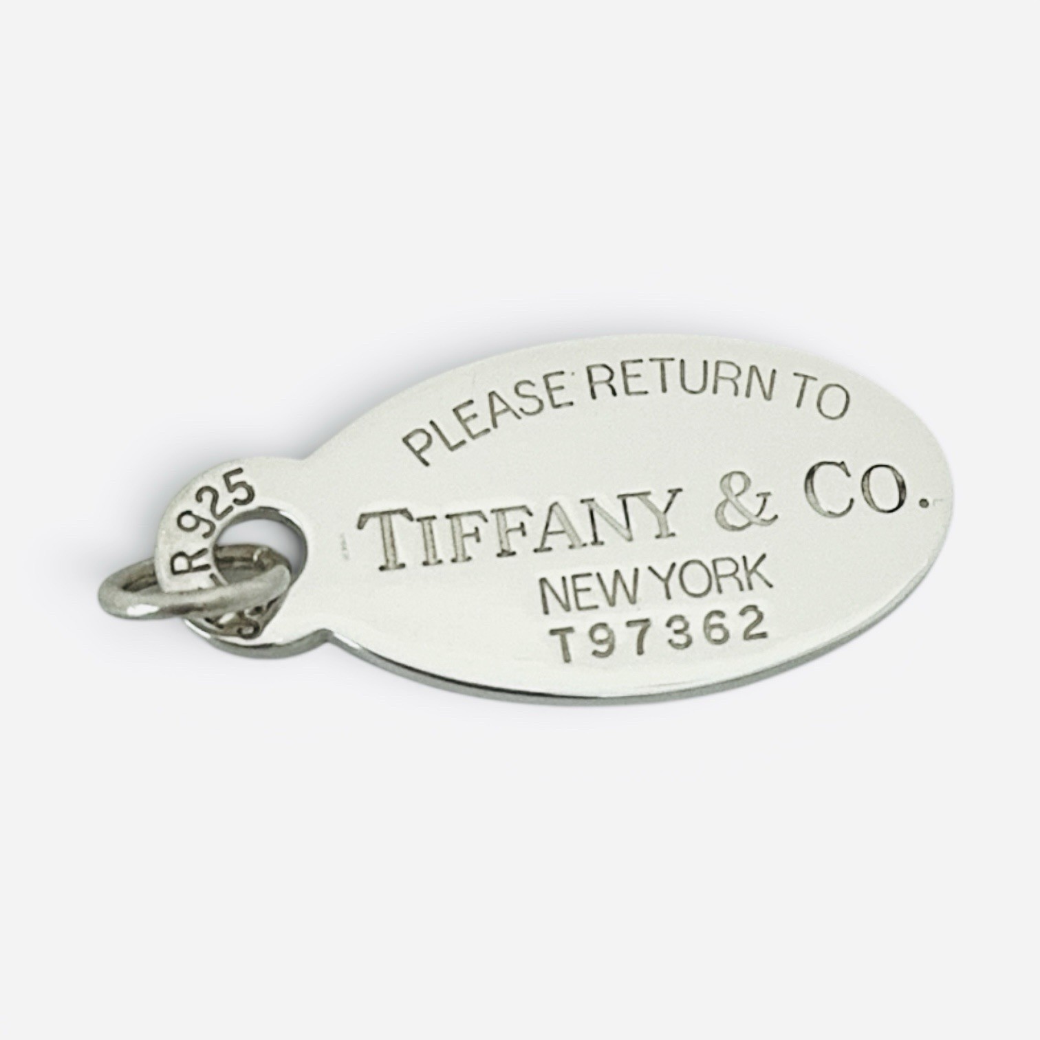 Authentic Tiffany and Pendant – Return to Tiffany Vintage Oval Charm Pendant