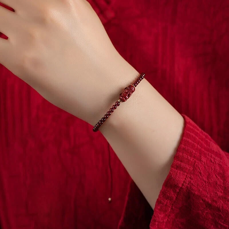 Natural Garnet Pixiu Crystal Gemstone Bead Bracelet for Good Luck Success Wealth
