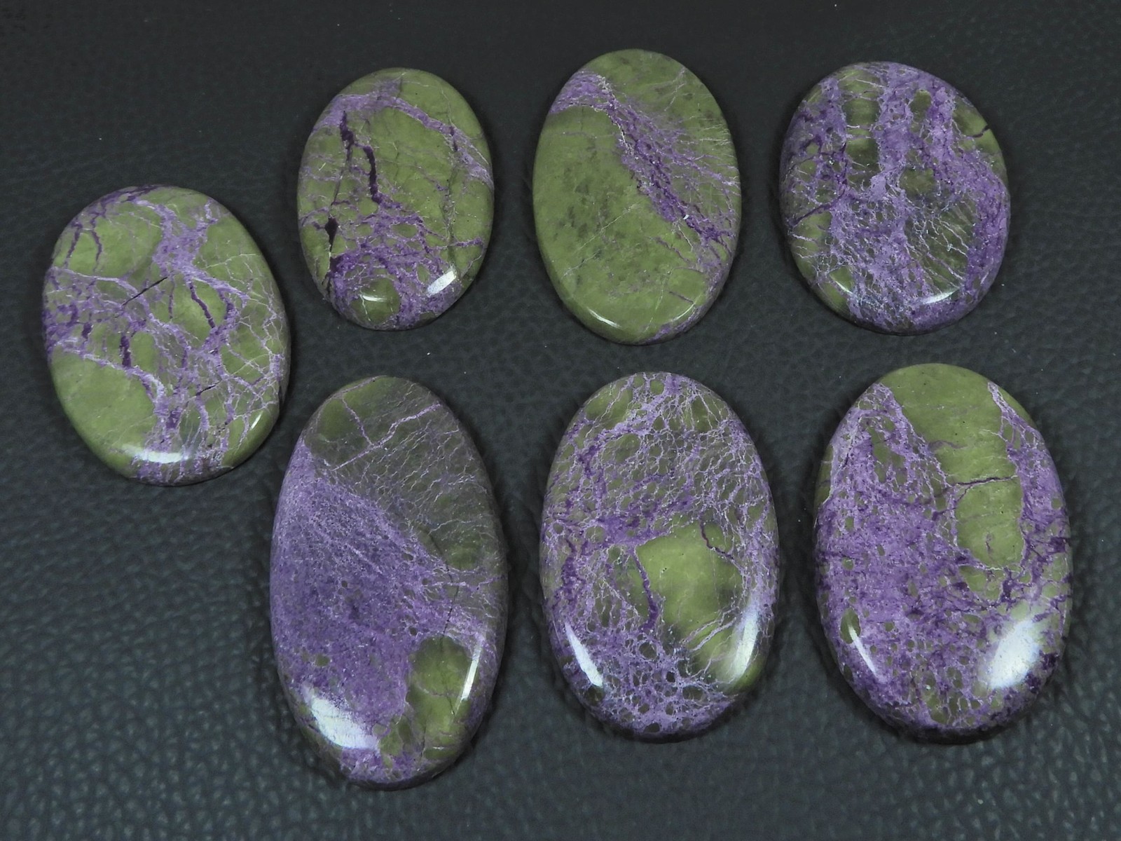 07Pcs Natural Stichtite Oval Shape Cabochon Loose Gemstone 292Cts. Lot D159