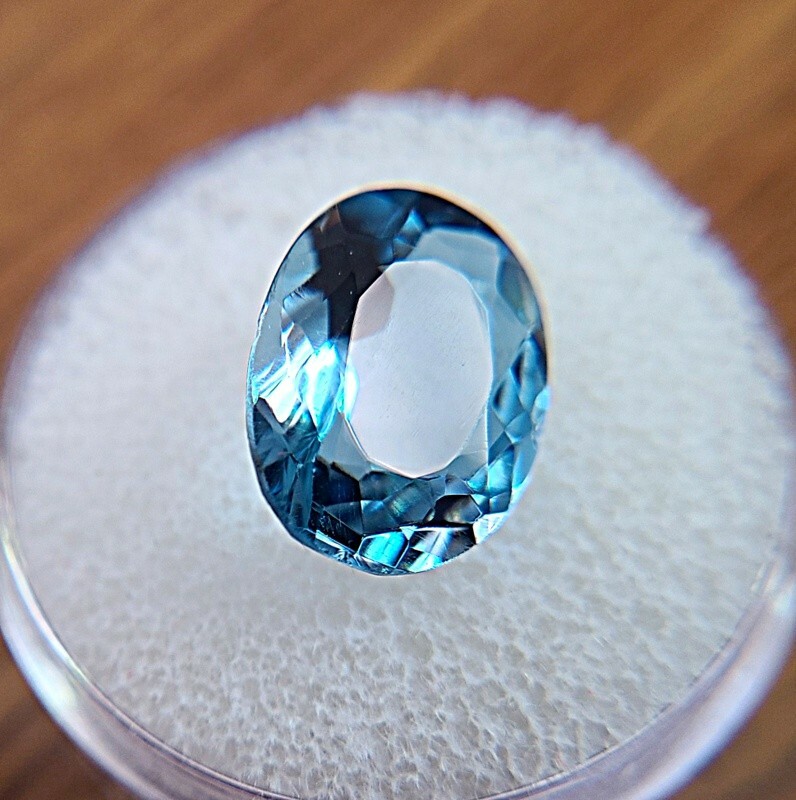 Blue Topaz 6.42 Ct. London Blue Topaz 14 X 10 mm Oval Loose Stone Gemstone