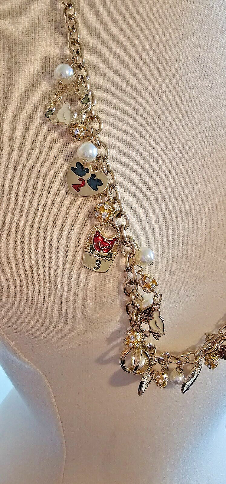Women’s Gold Tone Christmas Necklace 12 Days Of Christmas Charms 30 Inch