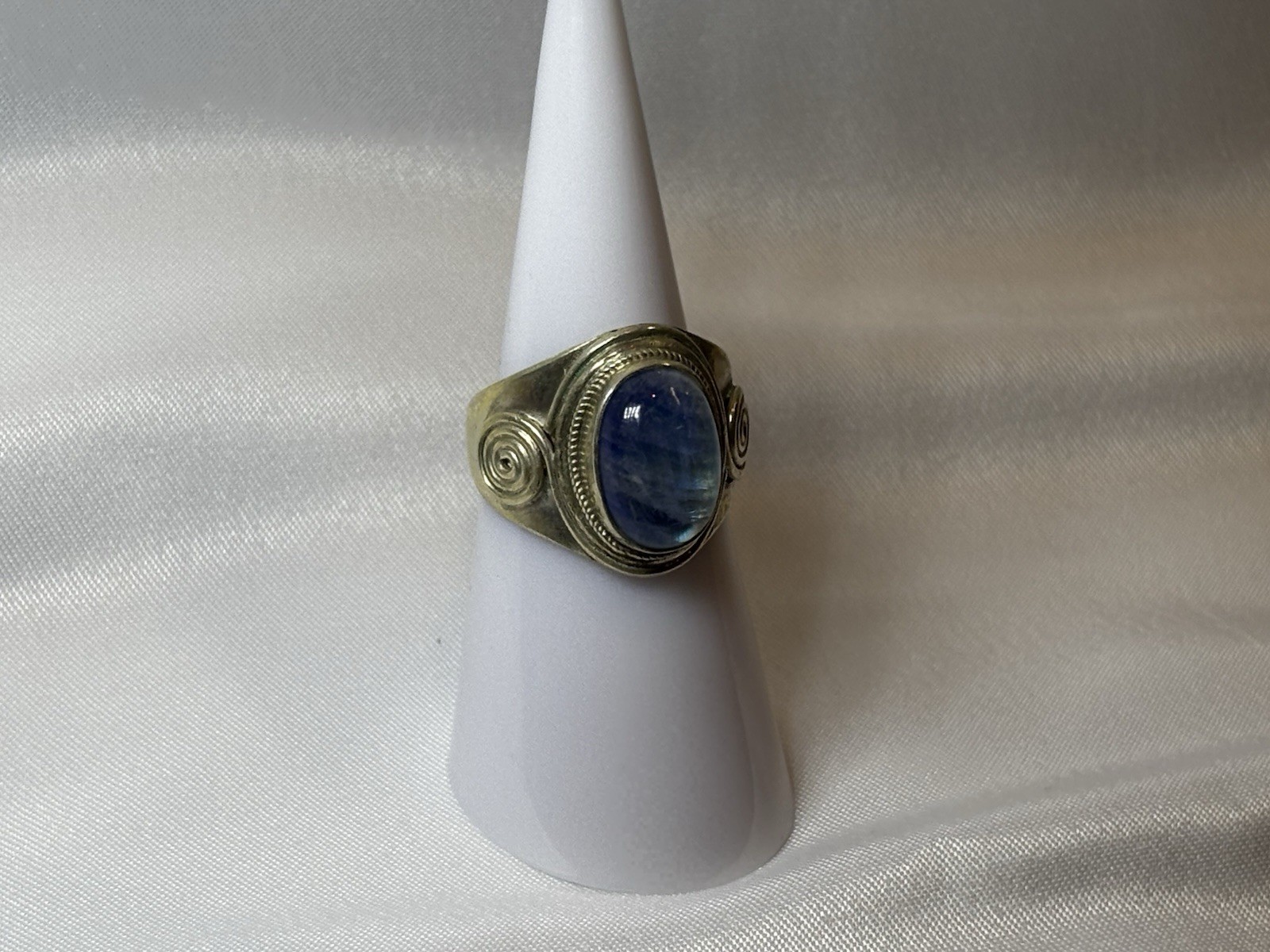 Vintage 925 Nepal Sterling Silver Blue Kyanite Moonstone Spiral Ring Sz 7