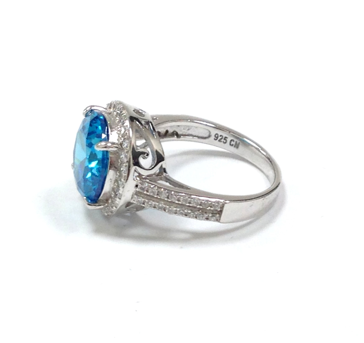 FZN Fuzion Creations 925 Sterling Silver Round Blue Stone Ring Size 7.75 Jewelry