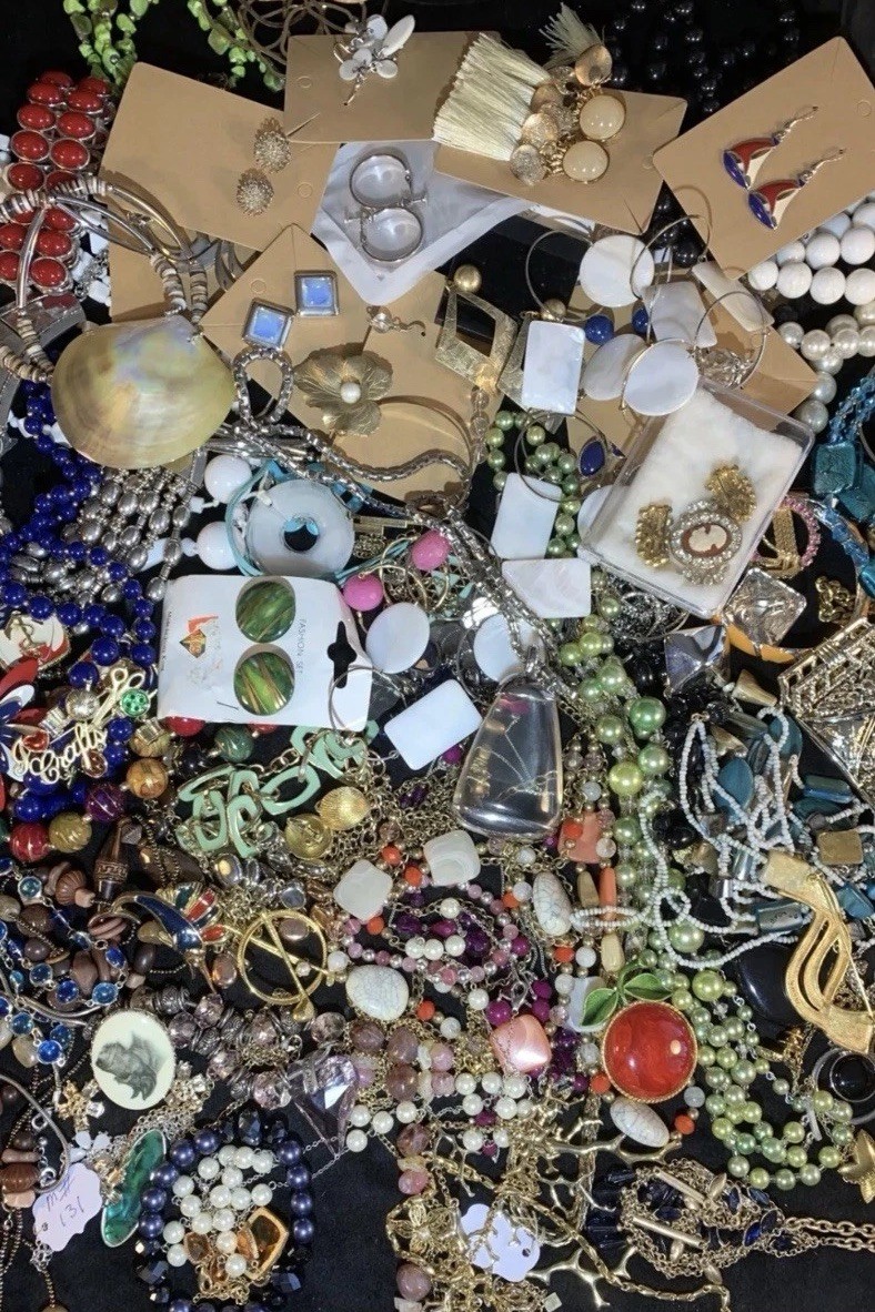 6+ Lbs. POUNDS Unsearched Huge Lot Jewelry Vtg-Now Junk Art Craft Treasure Hunt
