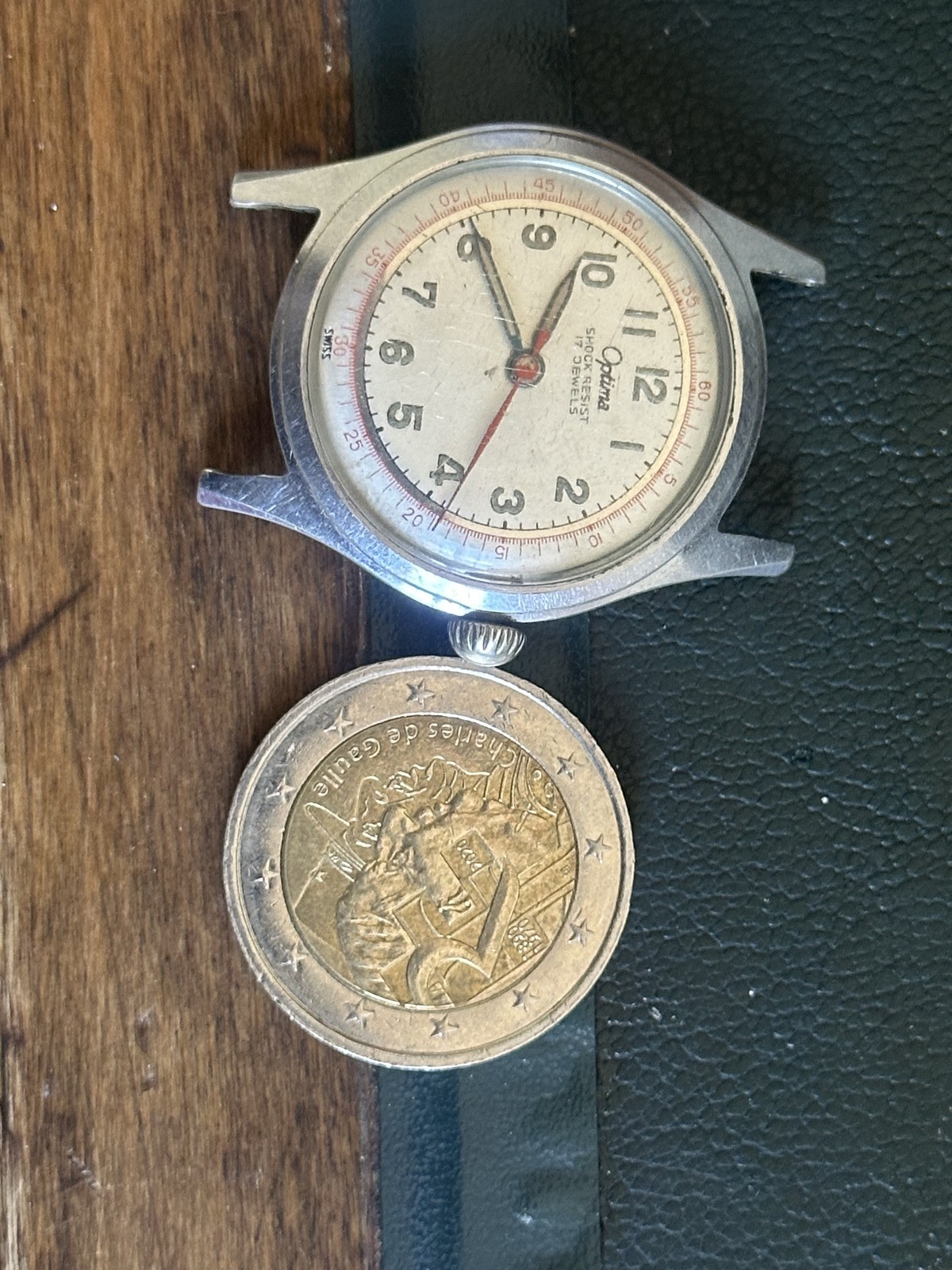 Optima 7010 P Mécanique à remontage manuel vintage Métal avec fond vissé en acie