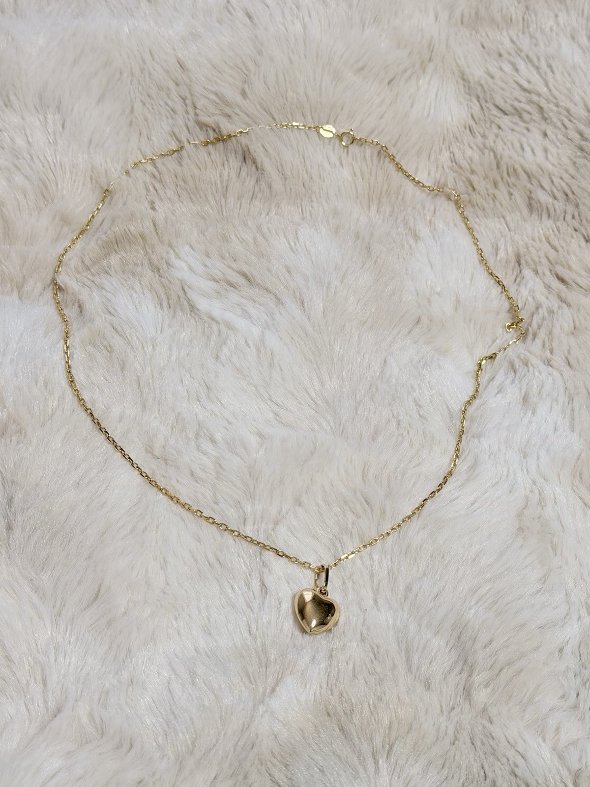 18 Karat Solid Gold Heart Necklace, 17 Inches