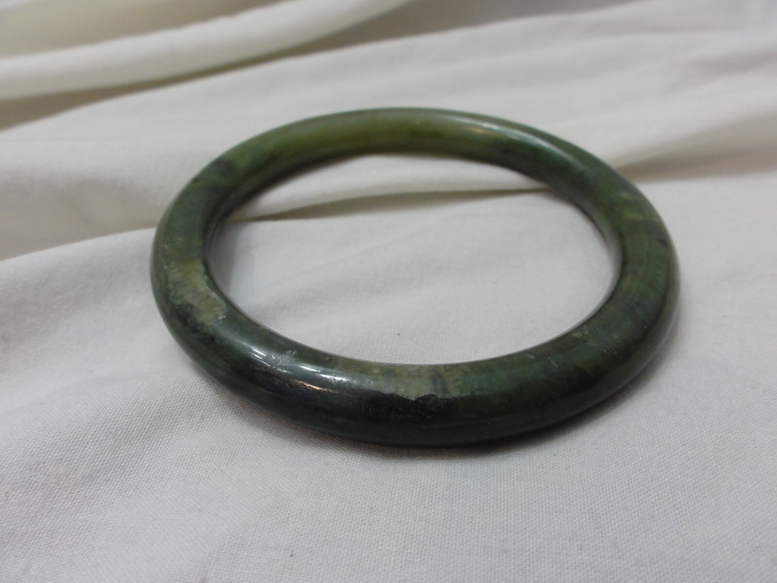VINTAGE Green Jadeite Jade 9mm Bangle Bracelet ~ See Description