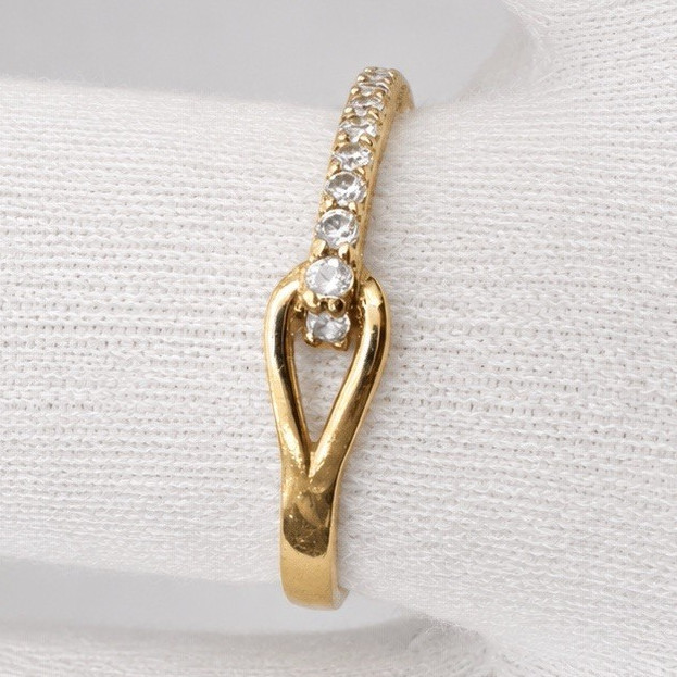 Real 10K Gold CZ Ring Size 6 Delicate Everyday Minimalist Ring