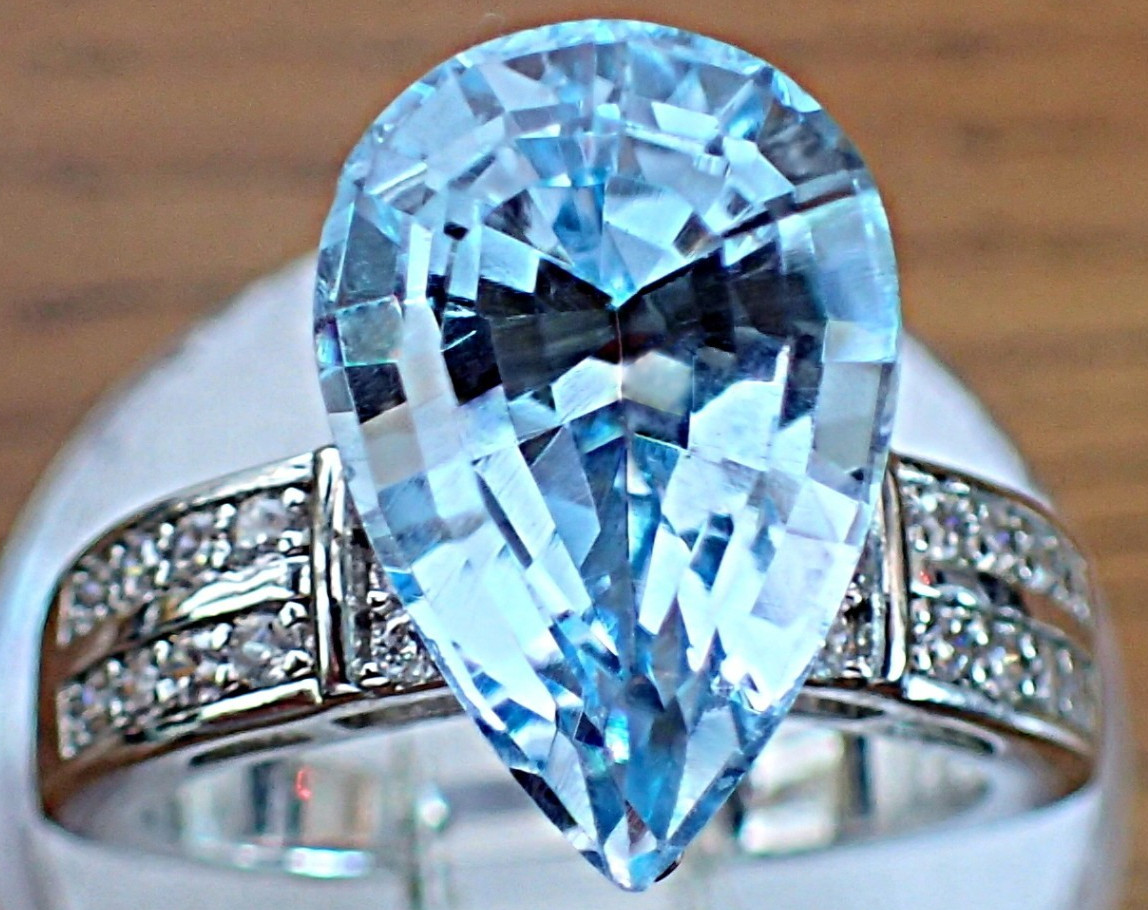 Blue Topaz 8.43 Ct. Genuine Swiss Blue Topaz Pear Shape Loose Stone Gemstone