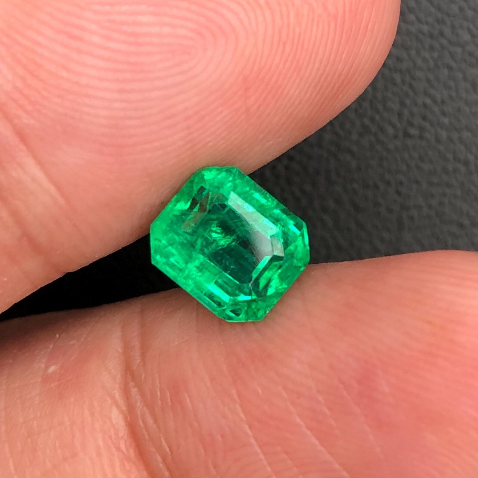 Flawless Natural 4.55 Ct Green Emerald GIE Certified Emerald Cut Loose Gemstone
