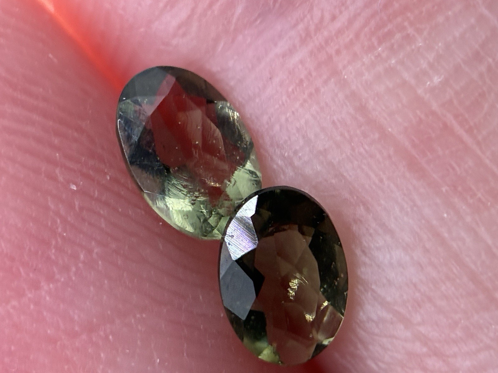 Moldavite 6×4 mm Oval Cut Loose Gemstone Matching Set Czech Republic 2 Pieces