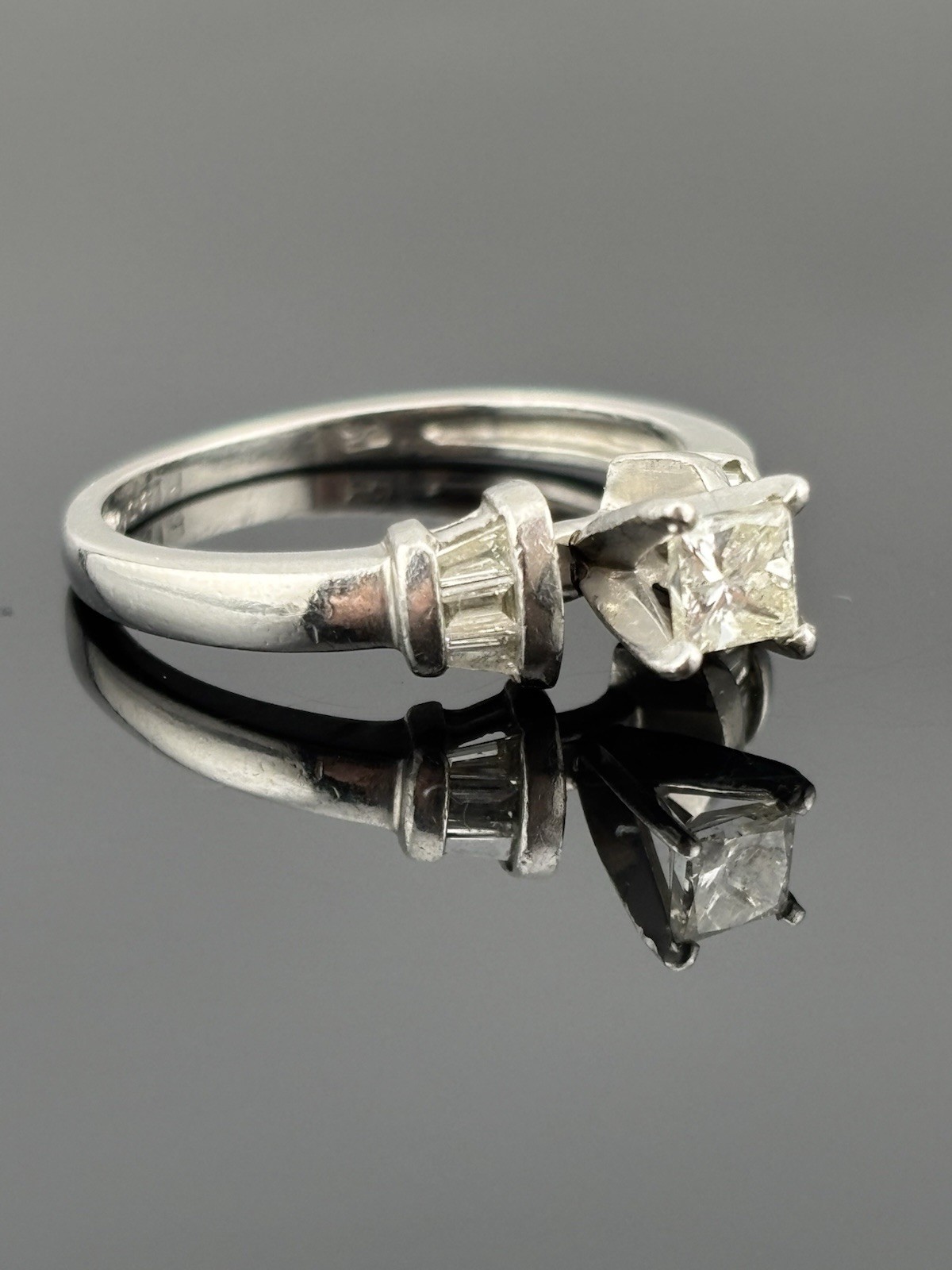 Estate 950 Platinum Princess Cut Diamond Engagement Ring w Tapered Baguette sz 7