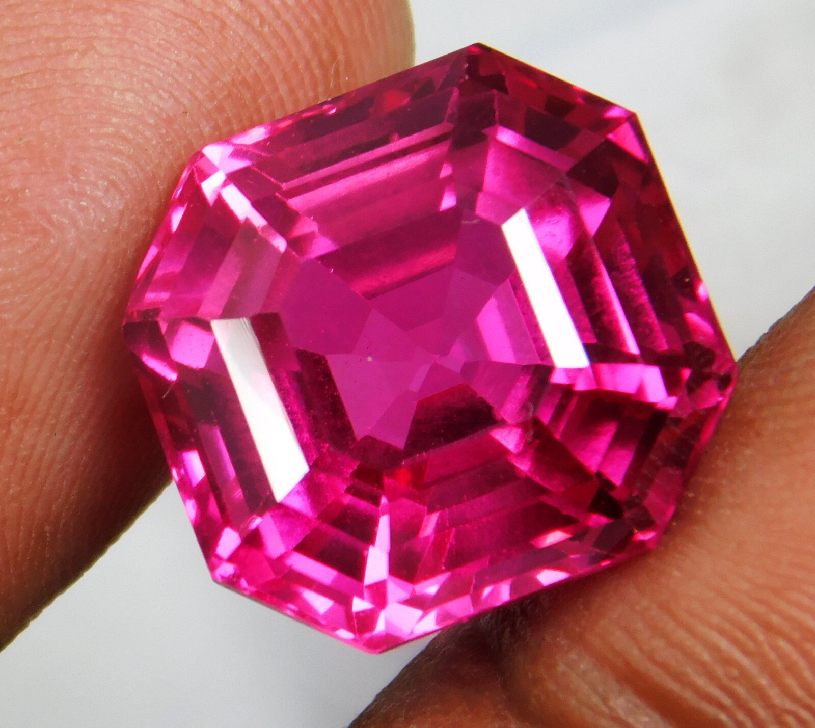 Certified BURMESE Ruby 21.30 Ct Natural Untreated FLAWLESS Radiant Cut Gemstone