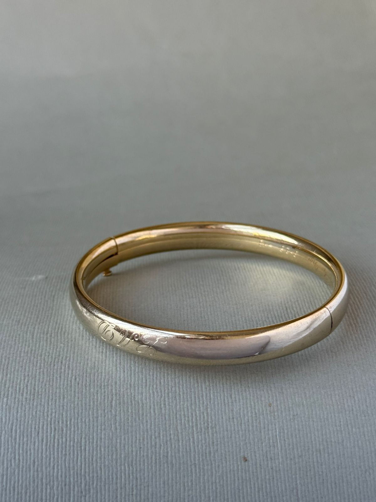 Antique Signed LAD Etched Gold Filled Bangle 1/20 14K GF Bracelet Diameter 2.35″