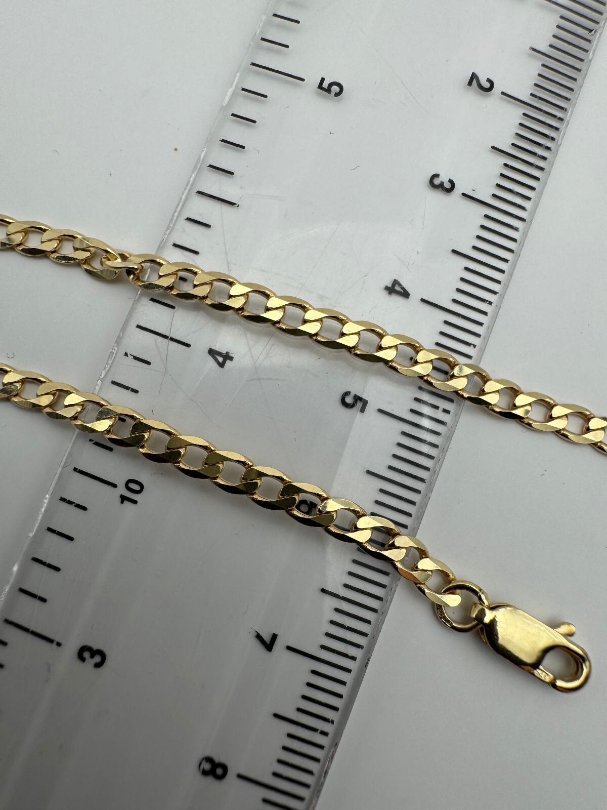 9ct Yellow Solid Gold 3.1mm Curb Link 16 Inch / 40cm Necklace (G80MC)