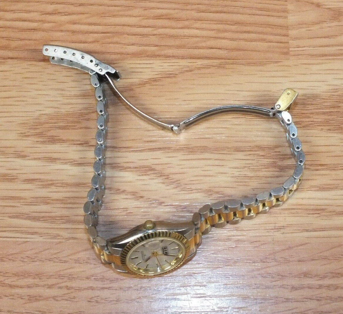 Vintage Wittnauer GTE General Telephone Electronics Employee Gift Wrist Watch