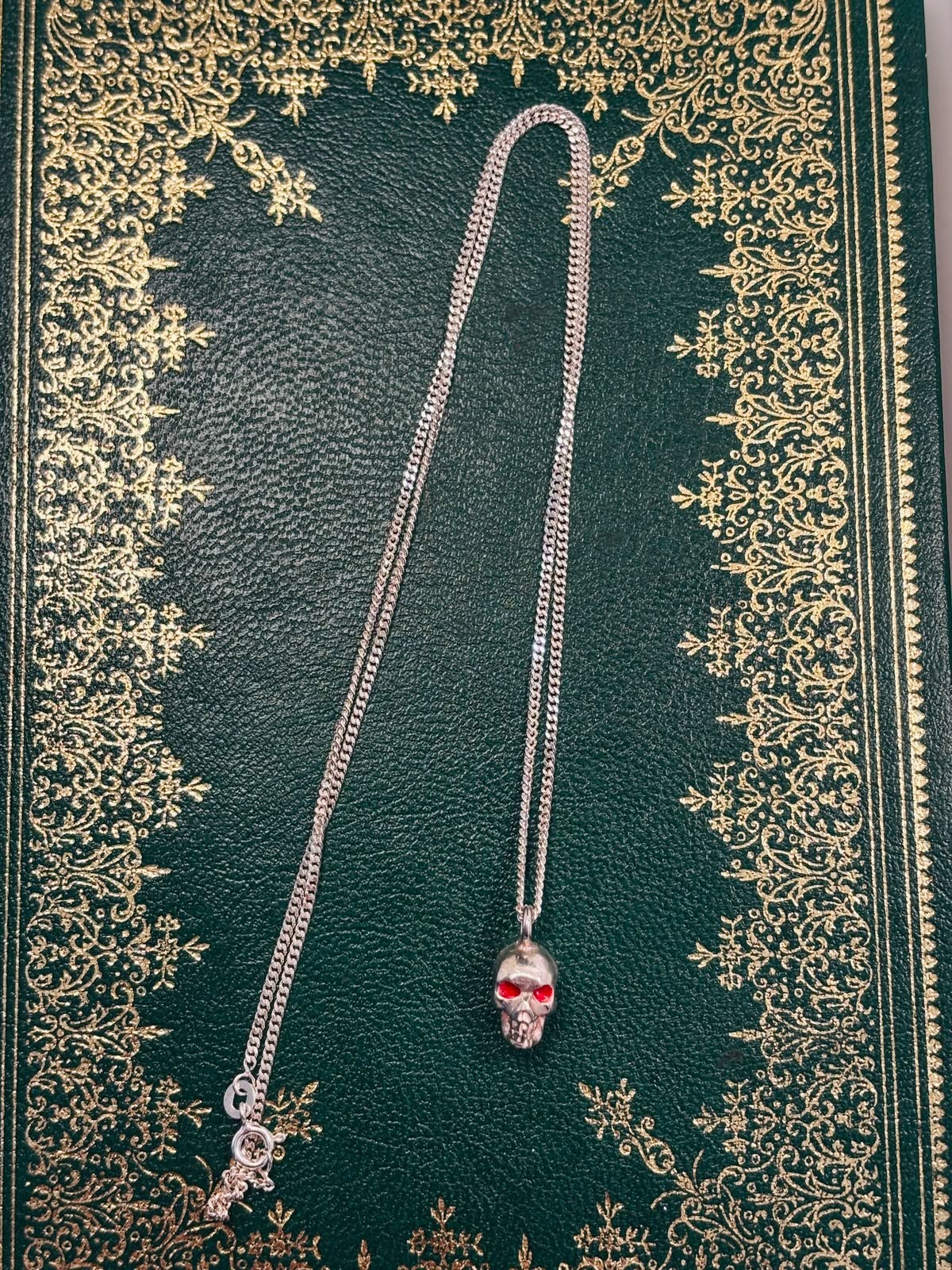 925 Silver 14mm Skull Red Eyes Pendant 22 inch chain Hand Made In UK HMJ047