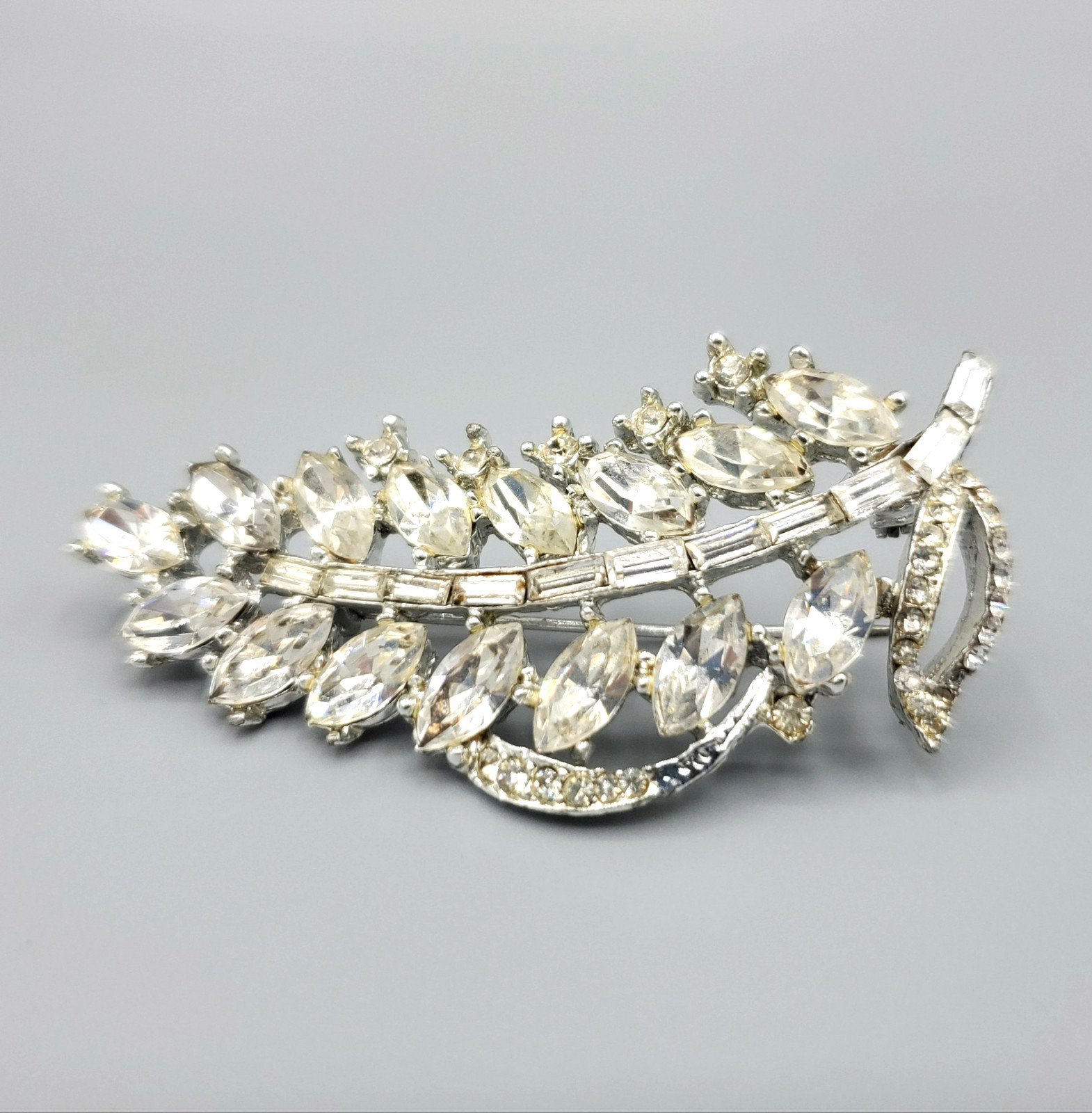 1950’s Unsigned Designer Clear Marquise Baguette Feather Leaf Brooch
