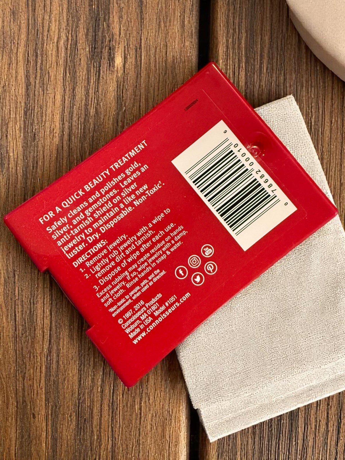 Connoisseurs Jewelry Wipes Gold and Silver Cleaner 25 Count