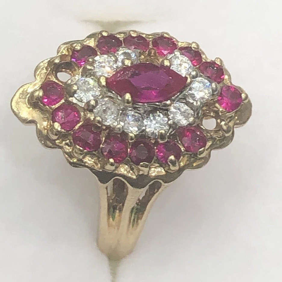 14KT YELLOW GOLD RING RED & WHITE GEMSTONES 1X1mm SIZE 5.5 WEIGHT 4.4g