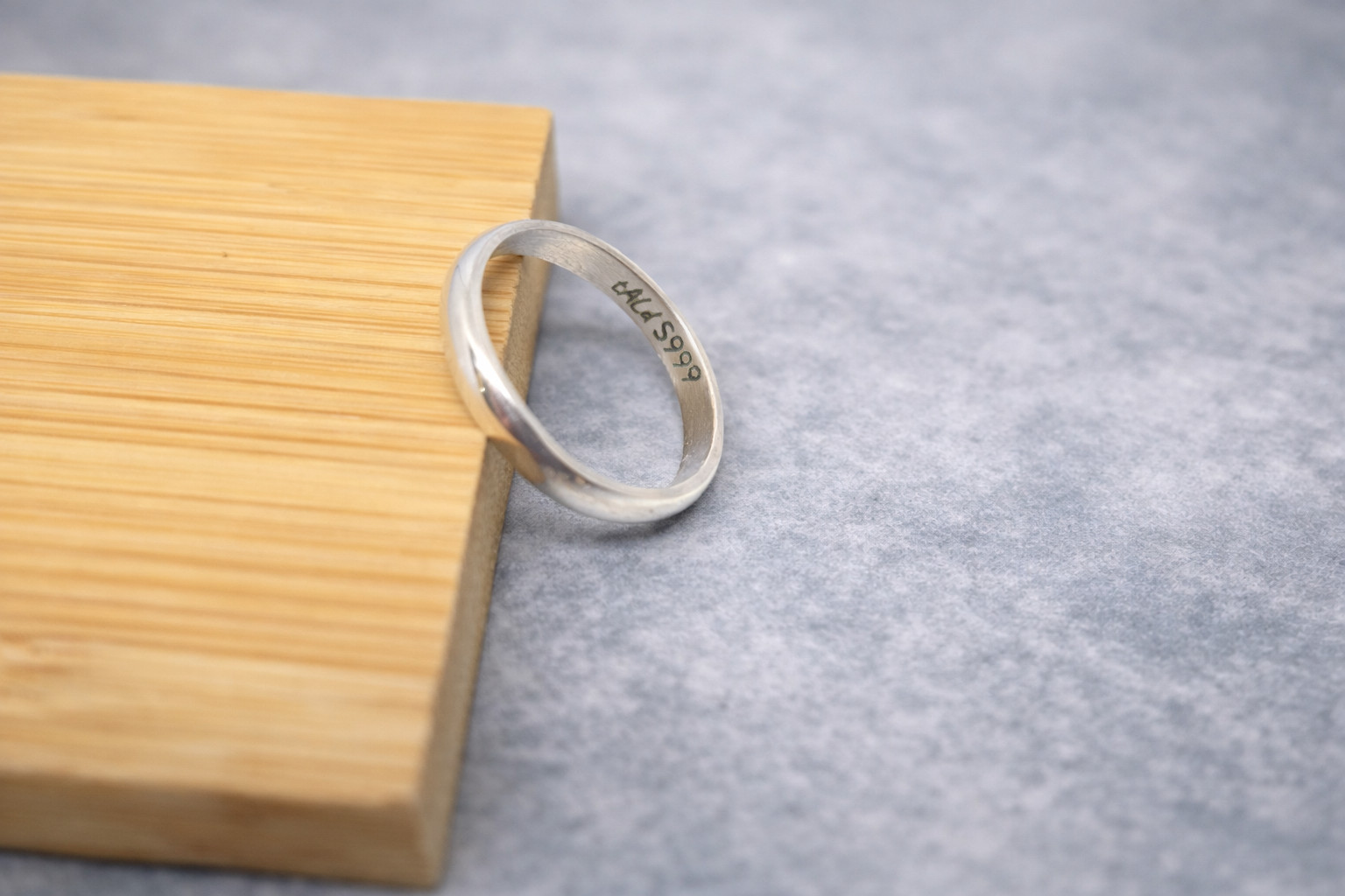 Handcrafted 999 Fine Silver Ring • Comfort Fit Band width 4mm • Engravable
