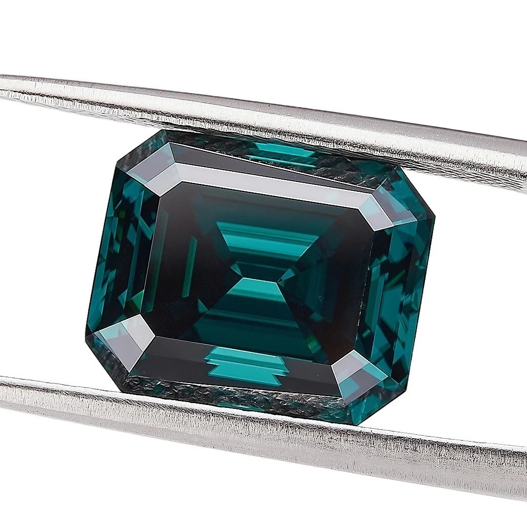 8.77 Ct Certified Natural Ceylon Blue-Green Parti Sapphire Emerald Cut Gemstone