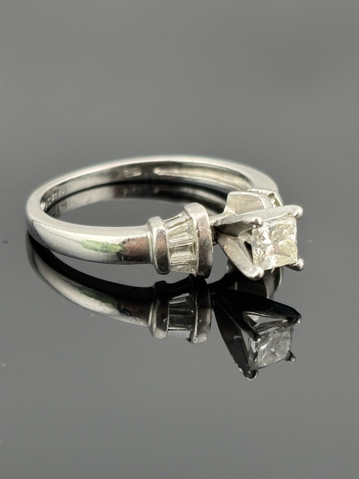 Estate 950 Platinum Princess Cut Diamond Engagement Ring w Tapered Baguette sz 7