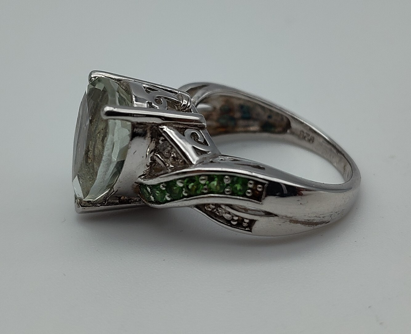 Vintage Very Light Green Pear Stone Sterling Silver Filigree STS 925 Ring Size 7