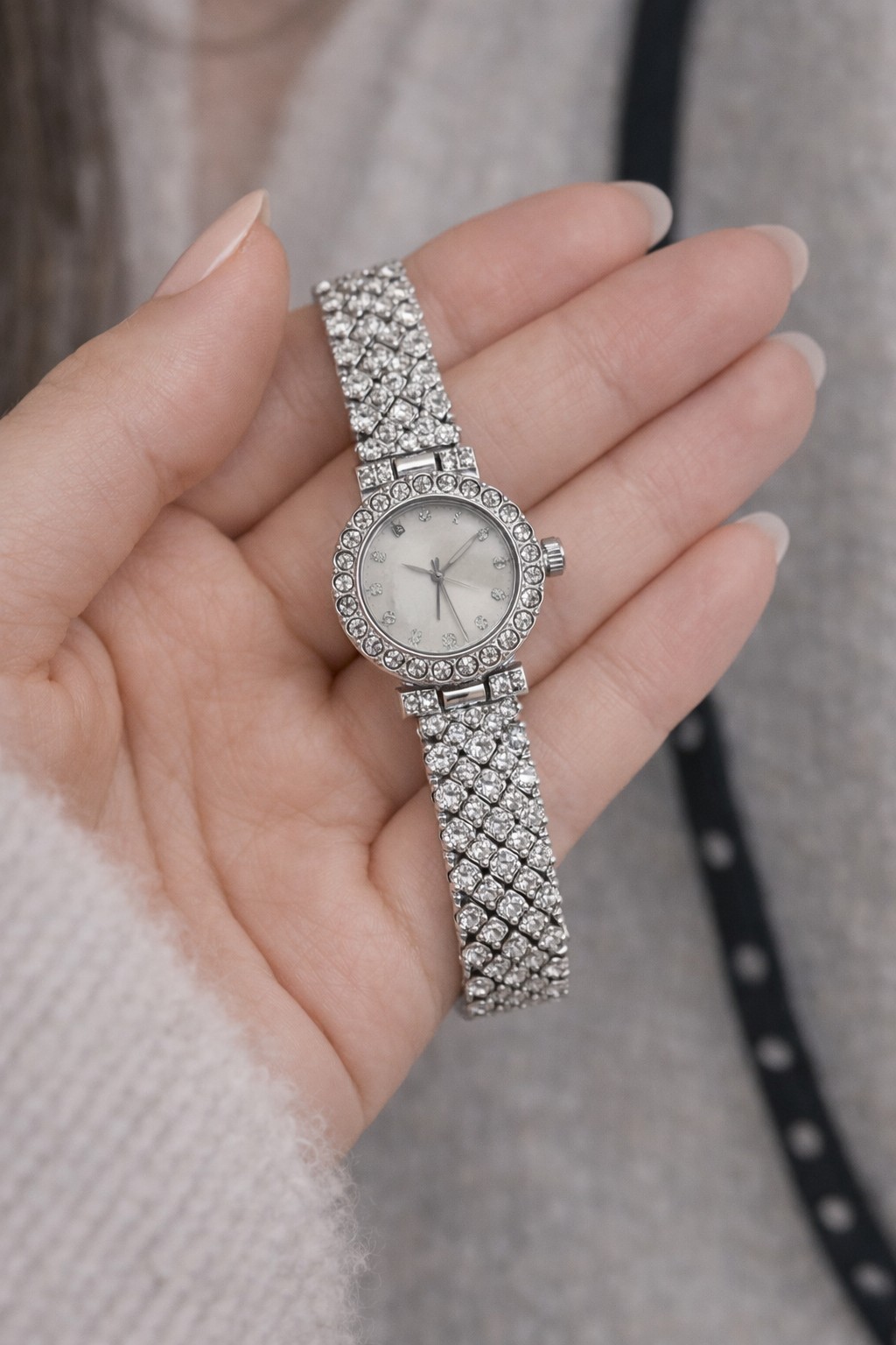 Women’s Silver Rhinestone Bracelet Watch Crystal Bezel Elegant Dress Quartz