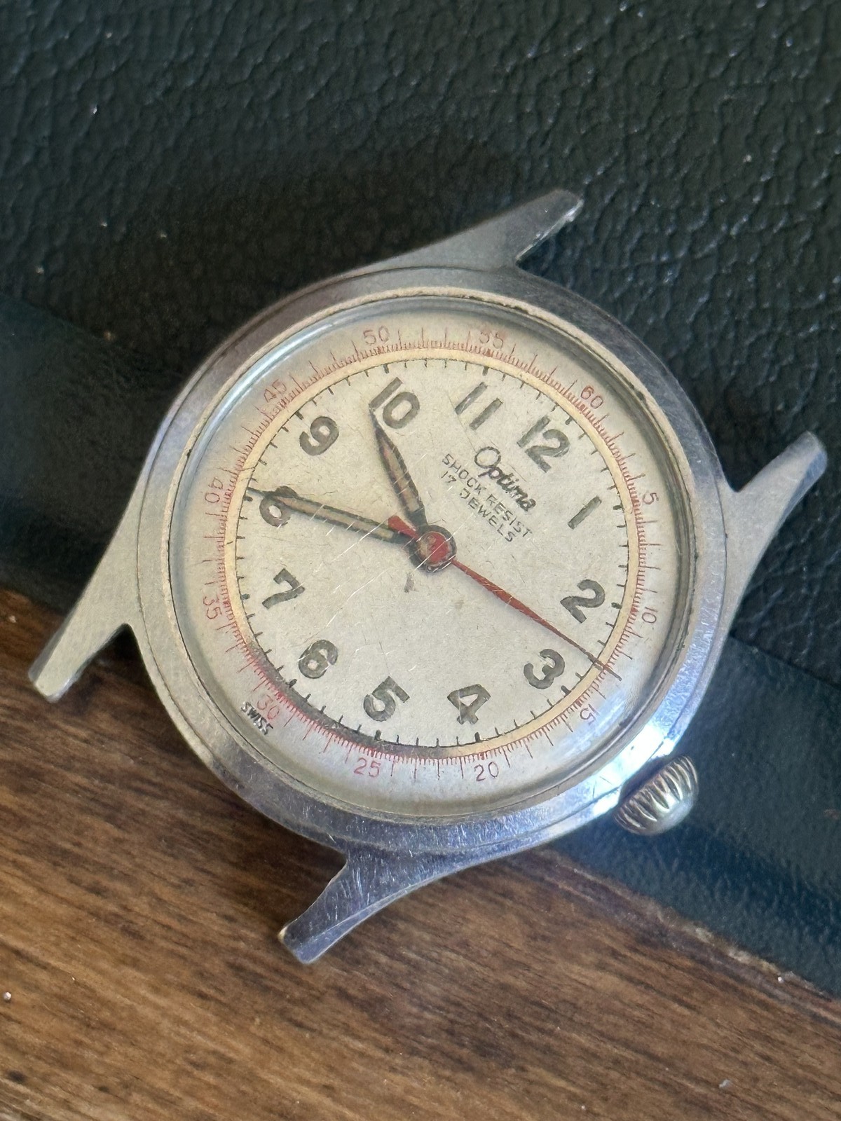 Optima 7010 P Mécanique à remontage manuel vintage Métal avec fond vissé en acie
