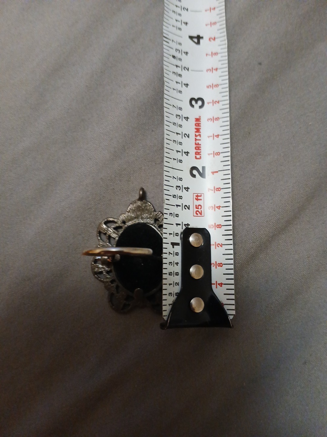 Vintage Self Standing Brooch Styled Picture Display, 1″ x 1/2″ Photo As-is Sale