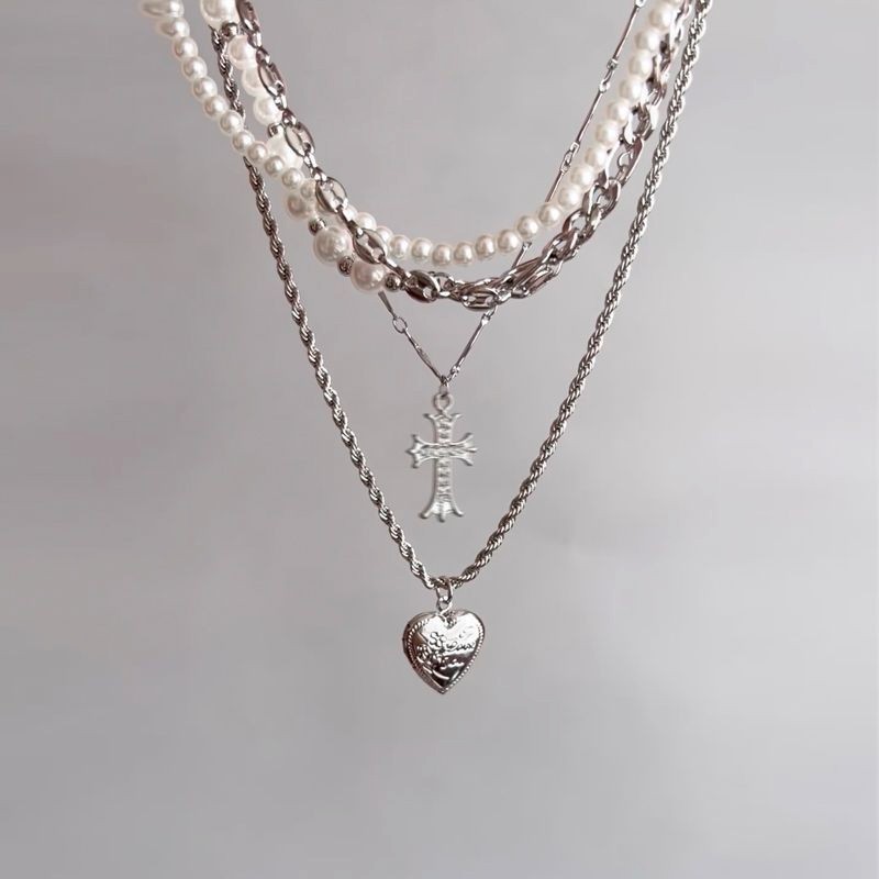 Y2K style accessories pearl cross heart necklace
