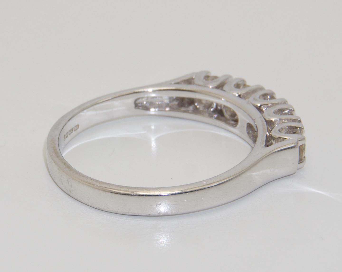 9carat 9k White Gold Sri Lankan Rainbow Moonstone Ring Size UK-M 1/2 US-6 1/4