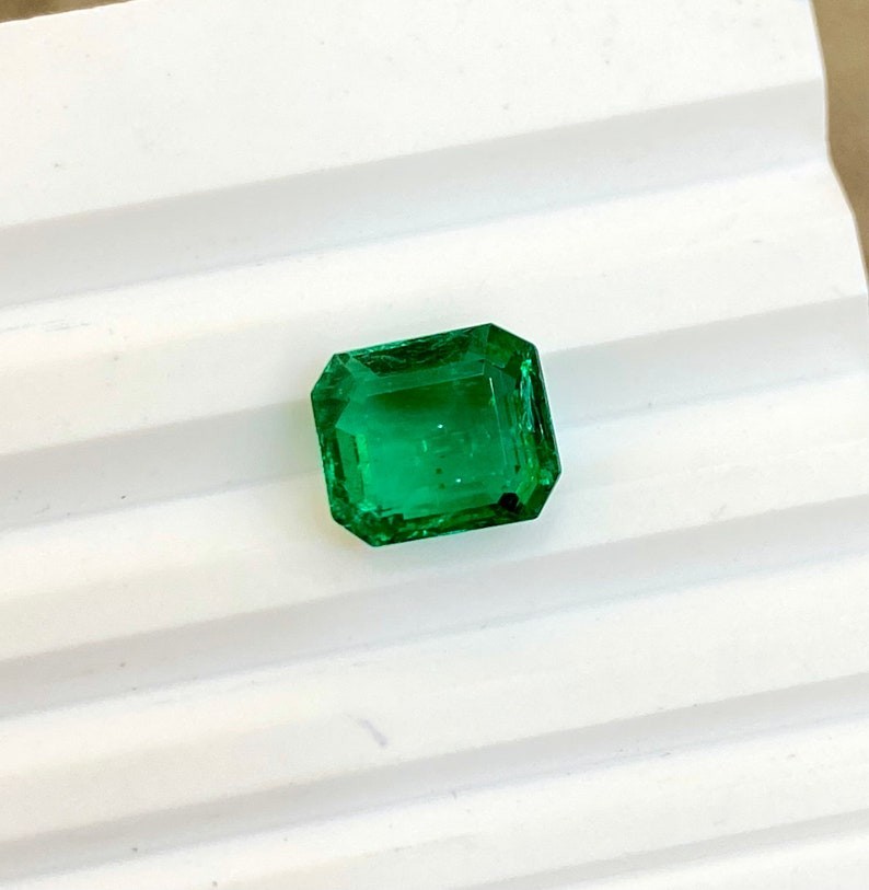 Natural Colombian Green Emerald 4.55 Ct GIE Certified Emerald Cut Loose Gemstone