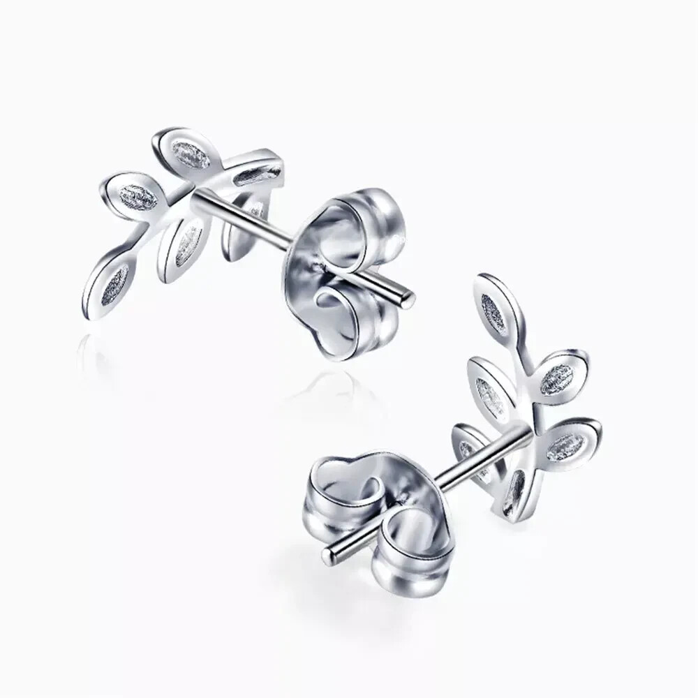 Guaranteed Authentic Platinum 950 Lucky Leaf Stud Earrings For Women Pt950 1.85g
