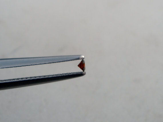 Cognac Red Natural Diamond Loose Faceted Round 2.5mm