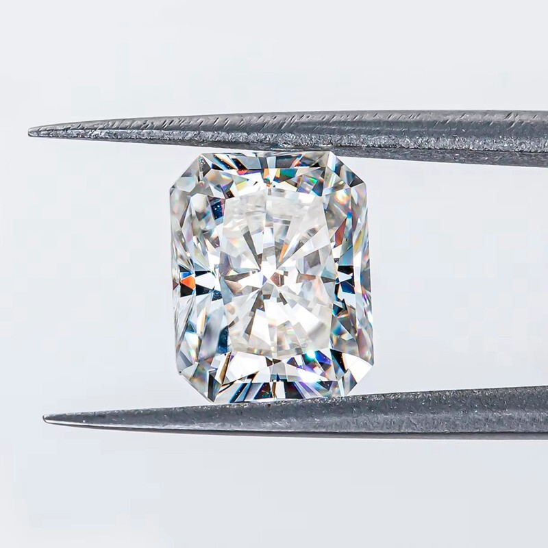 Radiant Cut 0.2-10ct Sparkling Loose Moissanite D Color VVS1 GRA Wholesale Price