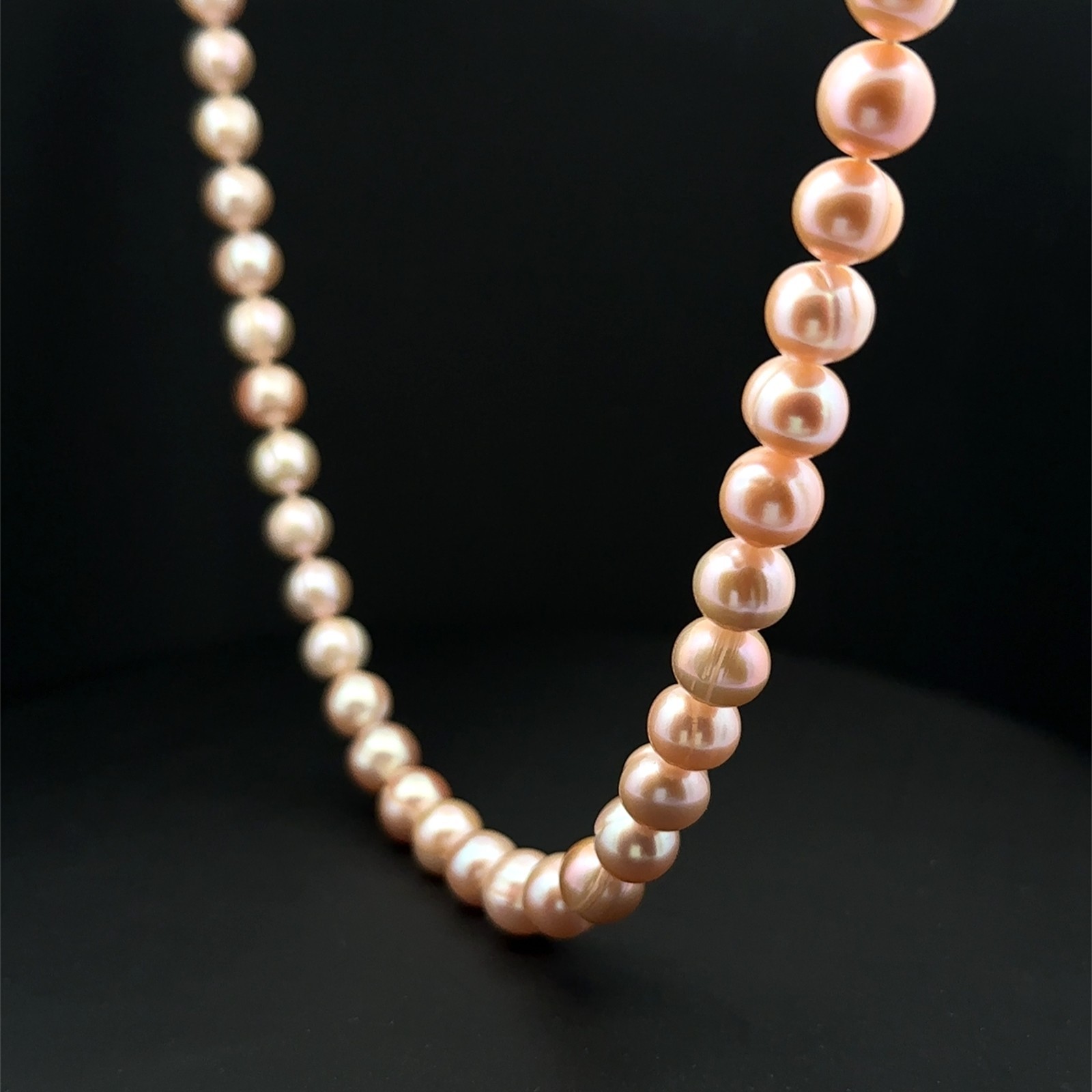 Sterling Silver Pink Freshwater Pearl Necklace (9 mm Pearls) 17 Inches