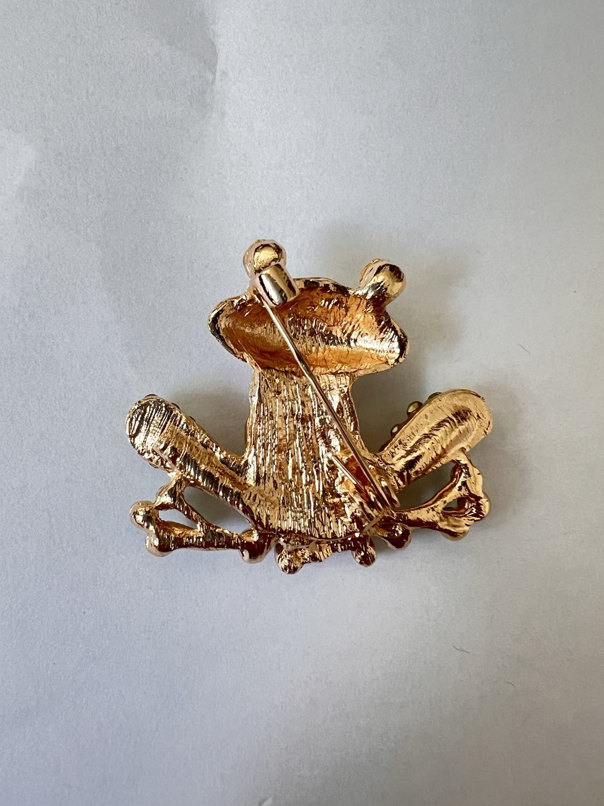 Rhinestone Frog Brooch Pin Green Enamel Gold Tone Crystal Cute Animal Jewelry