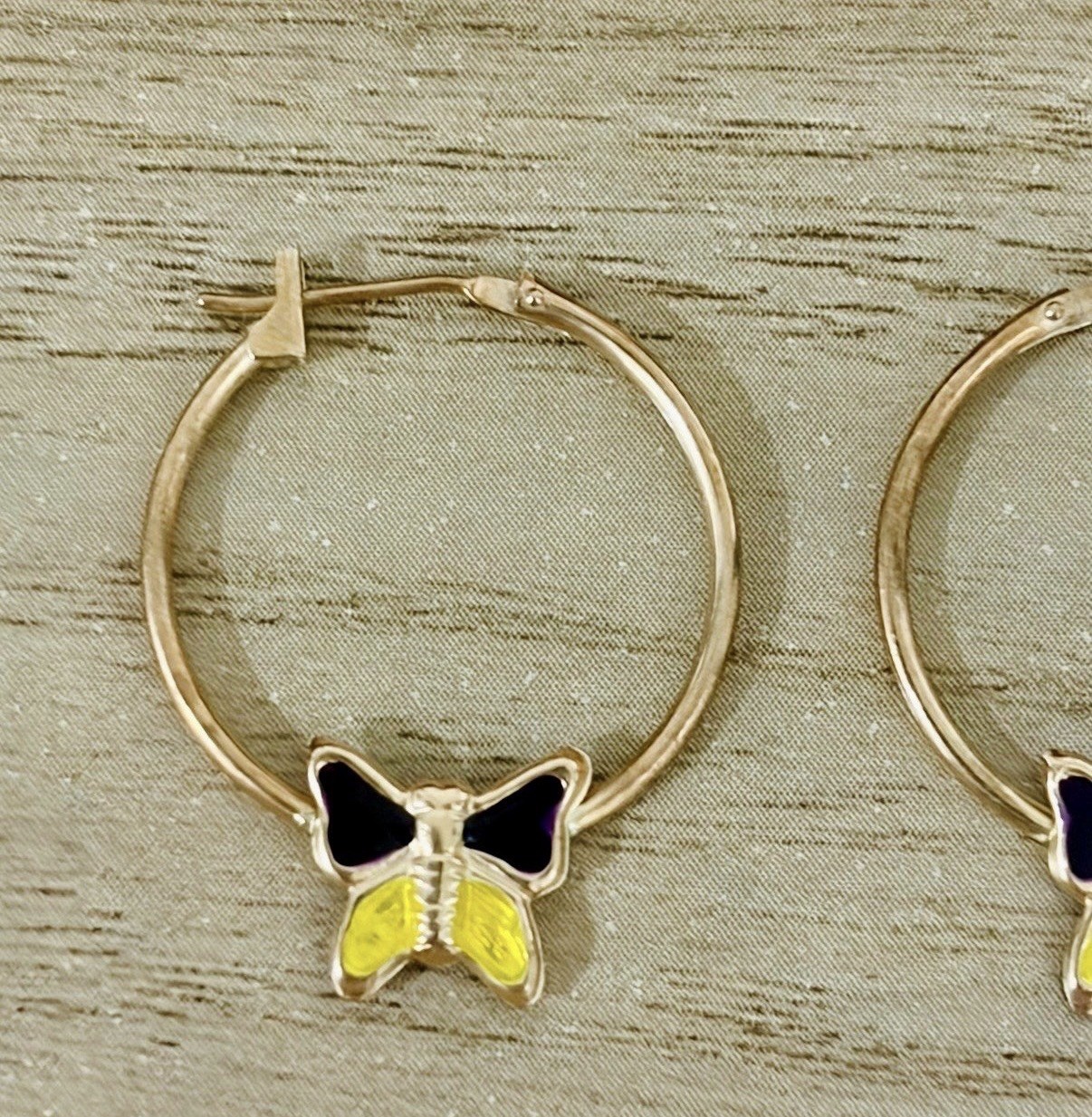 10K Yellow Gold Butterfly Enamel Y2K Vintage Hoop Earrings
