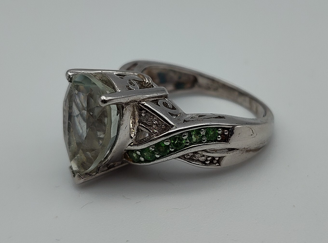 Vintage Very Light Green Pear Stone Sterling Silver Filigree STS 925 Ring Size 7