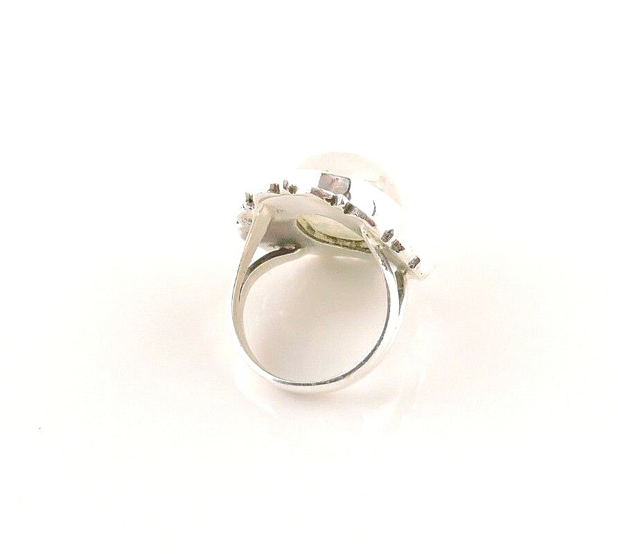 Sterling Silver 14 ct Oval Moonstone Ring